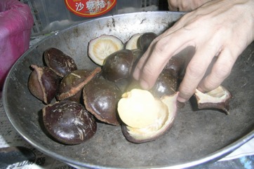 Jengkol, Jiringa